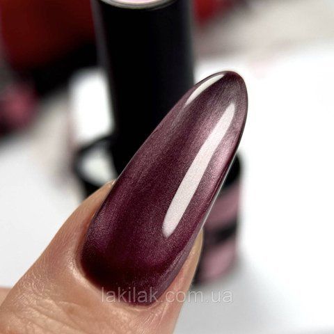 Гель-лак Crooz Wine Cat 6 (глибокий холодно-винний відтінок з неймовірним металевим сяйвом) 8мл crooz_wine_cat_06 фото