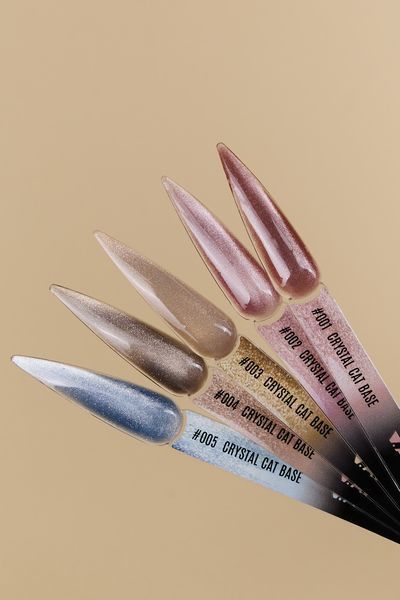 База для ногтей Victoria Avdeeva Crystal Cat Base 03 (золотой с эффектом кошачьего глаза) 12 мл HEMA & TPO FREE avdeeva_crystal_base_03 фото